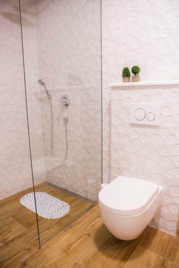 Studio Apartman Ana Split Exterior photo